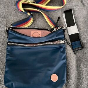 ShortyLove Amuse Medium crossbody bag with Boardwalk strap